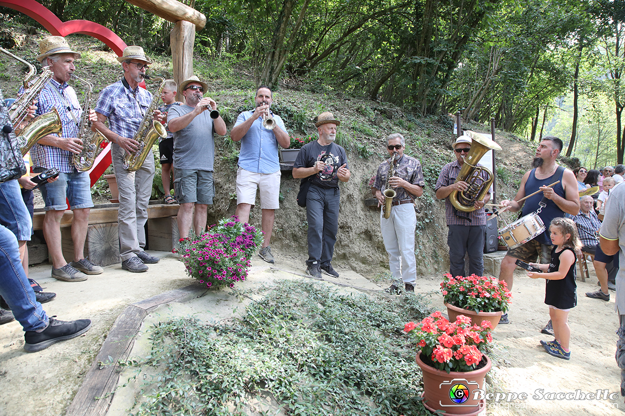 VBS_8023 - Fonte Baritela - Inaugurazione nuovo tavolo.jpg
